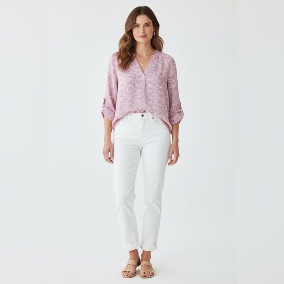 new directions Tops - New Directions Pink Ivory Patterned V Neck Long Sleeve Top S